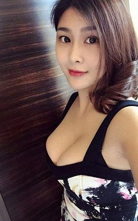 网红闫盼盼最全写真整理-花短裙_丽丝库