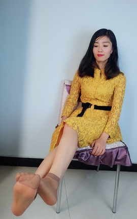 蕾蕾短丝套图-朱晨阳_丽丝库