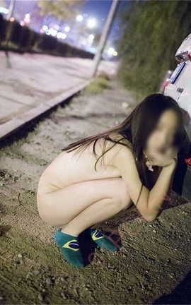 草莓穆斯塔(心德维拉)-3P野战_丽丝库