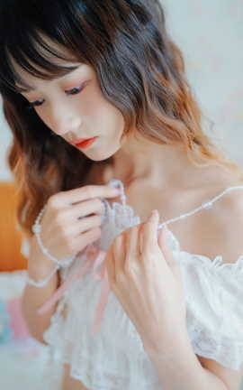 兔子Zzz不吃胡萝卜 - 居家少女_丽丝库