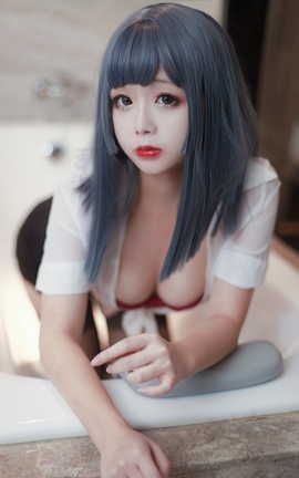 日奈娇-浴室OL_丽丝库