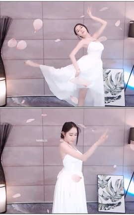 虎牙 暖暖(周童潼)-直播 魔法书福利 V432[1920X1080][6分6秒]_丽丝库