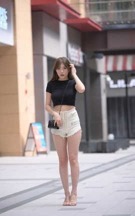 精选街拍作品 NO.0787 魂魂摄影作品 白色热裤美女 part1_丽丝库