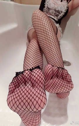 足控福利-微博上的那些美足小姐姐 157_丽丝库