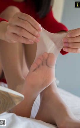 异思趣向IESS 丝享家  2020.03.12  No.699 小小《红色开衩的秘密》_丽丝库