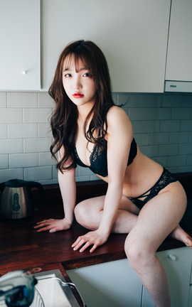 韩国写真杂志-LOOZY Maximum Vol 1 Son Ye Eun_丽丝库