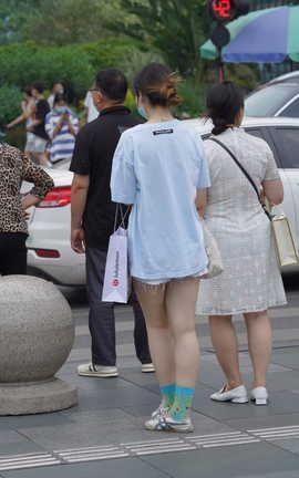 精选街拍作品 NO.1520 纹身小姐姐 part1_丽丝库