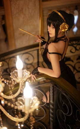 露兒大魔王 近期cos合集_丽丝库