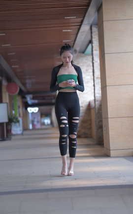 精选街拍作品 NO.1456 一始街拍作品 黑色瑜伽裤美女 part2_丽丝库
