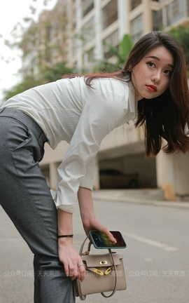 异思趣向IESS 丝享家 833：佳爷《六月女神特辑》_丽丝库