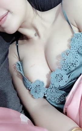 推特 高颜值账号 美腿美胸大山 part3_丽丝库