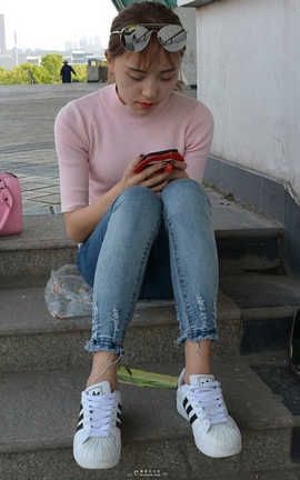 爱美足社区 2018 Vol.42 三叶草.rar白色小船袜_丽丝库