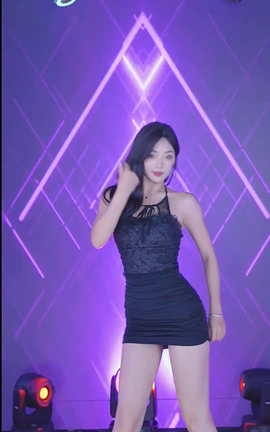 抖音 韩亿亿直播热舞V16[1080X1920 1分28秒]_丽丝库