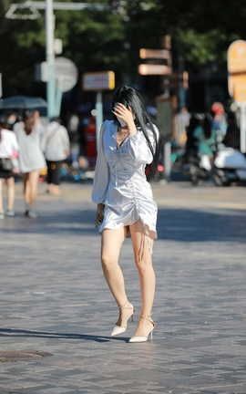 精选街拍作品 NO.0612 四九城嘎子街拍作品 长腿高跟女闺蜜 part1_丽丝库