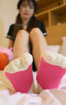 爱美足社区 2018 Vol.36 囡囡红.rar色与伏特加_丽丝库