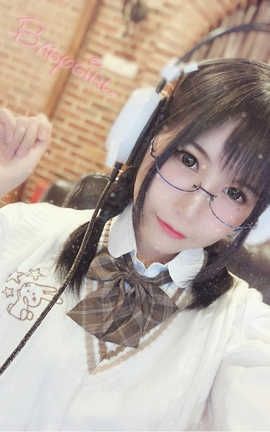 逐月Su-Pr时期投稿 表面玩游戏_丽丝库