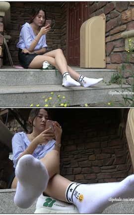 K&M足控脚底视频 101-运动鞋白色脏袜子[3840X2160][11分50秒]_丽丝库